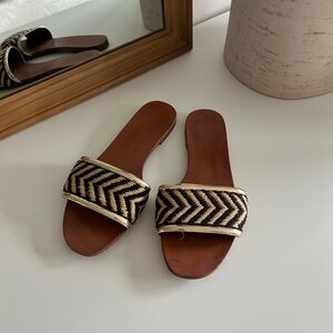 Black and Tan Women's Slide Sandals